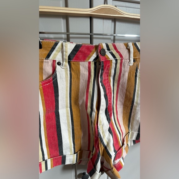 Striped Shorts - Picture 3 of 5